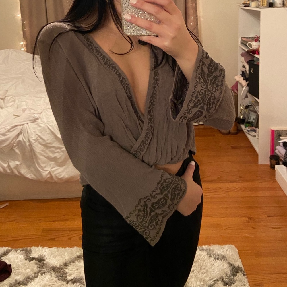 Flare Sleeve going out top